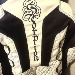 XS women Scorpion riding jacket w/Pads